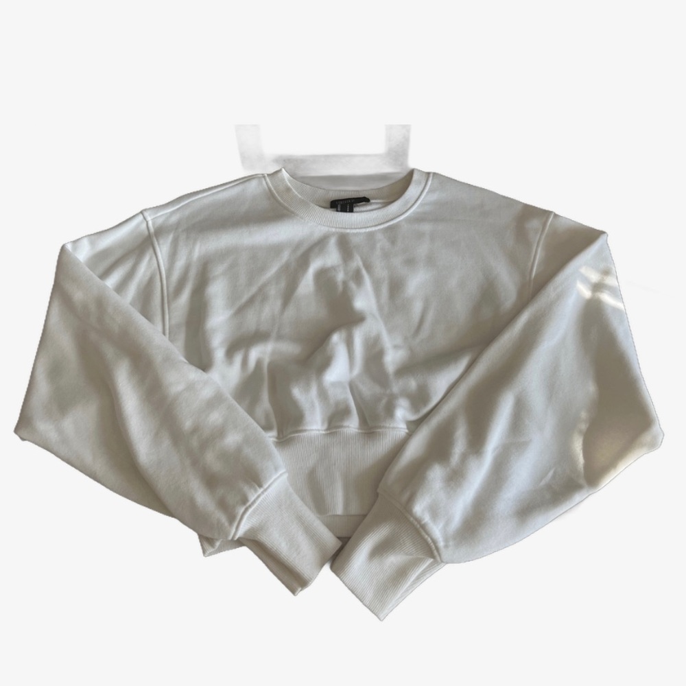 Forever 21 white cropped crew neck